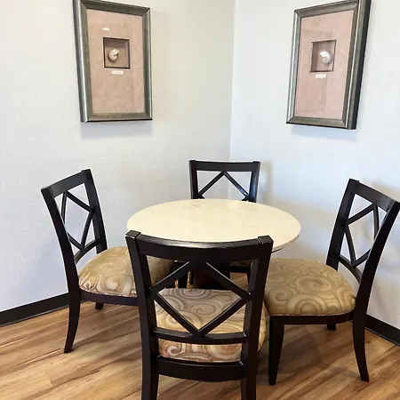 Flamingo Inn Beachfront - Daytona Beach-3