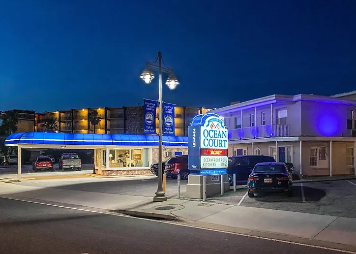 Motel: Ocean Court Beachfront Hotel